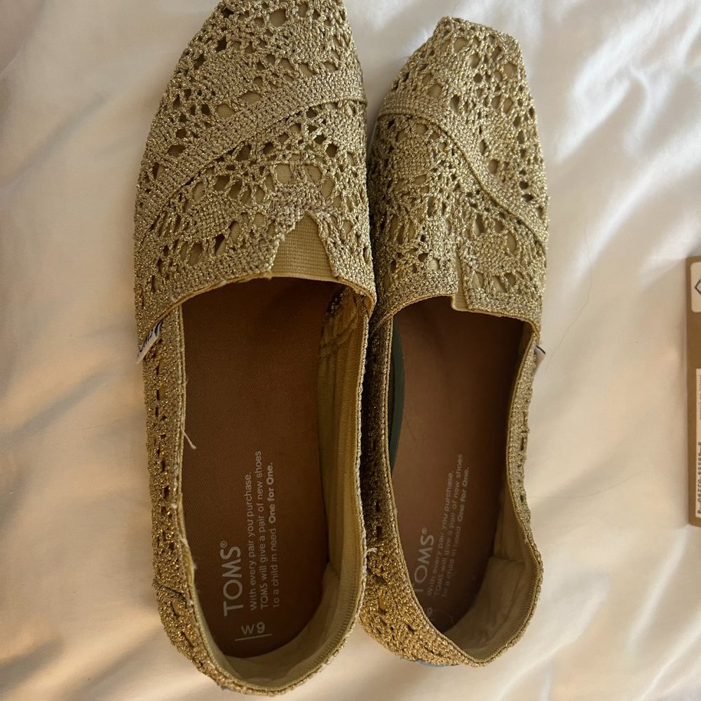 TOMS ladies Classic Mesh Gold Metallic alpargatas size 9 - Picture 4 of 5